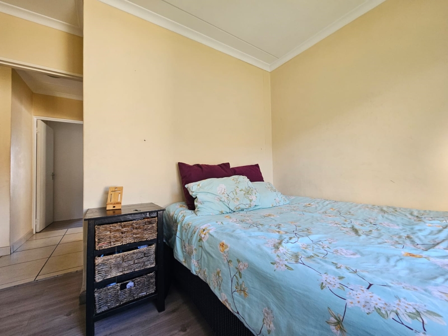 2 Bedroom Property for Sale in Buh Rein Estate Western Cape
